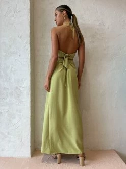 One Fell Swoop Cult Crop In Grass -Coco & Lola Sales OFS Reshoot Low Res 25 600x