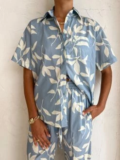 Palm Noosa Palm Lounge Shirt Short Sleeve In Eves Leaves Blue -Coco & Lola Sales PalmNoosa Lowres 23 48726f0e b67e 4f41 b024 5cfd08129f5c 600x