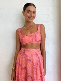 Sonya Serena Top In Peach Watercolour Print -Coco & Lola Sales Sonya Lowres 12 175e14cd 4b59 4f0b 8e88 79a4c1b5c800 600x