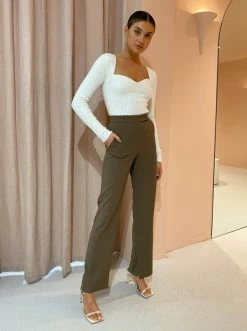 Viktoria & Woods Victory Knit In Ivory 10 Viktoria & Woods Victory Knit In Ivory -Coco & Lola Sales Viktoria and Woods Low Res 105 8e0db5e1 b578 4f27 a0fa f423b8160d6c 600x