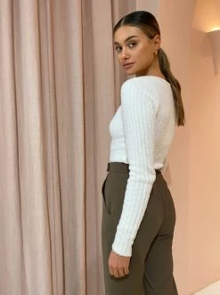 Viktoria & Woods Victory Knit In Ivory 12 Viktoria & Woods Victory Knit In Ivory -Coco & Lola Sales Viktoria and Woods Low Res 117 378321d3 3225 4a9f a988 75f1f70e2991 600x